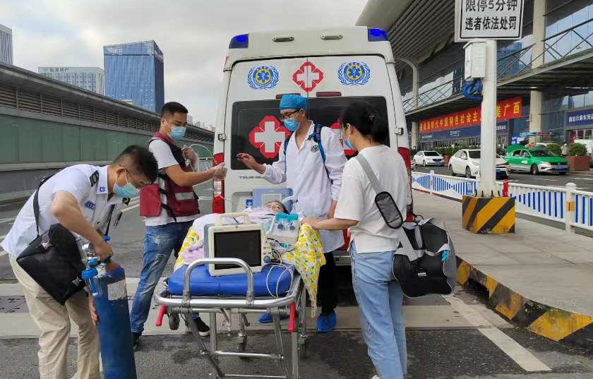 舞钢市救护车出租公司