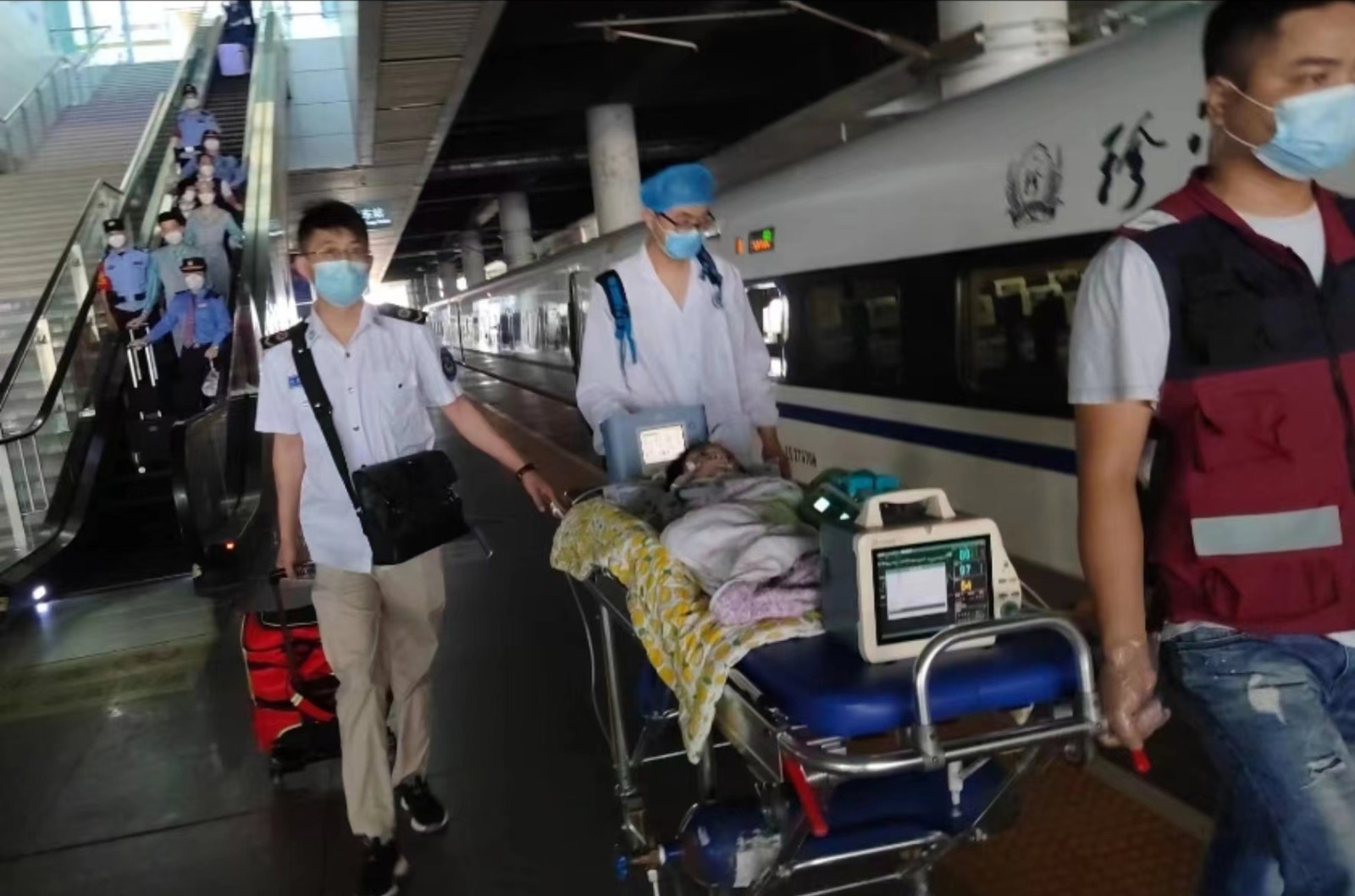 舞钢市高铁转运公司